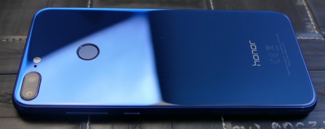 Seitenansicht Honor 9 Lite mit Fingerabdrucksensor