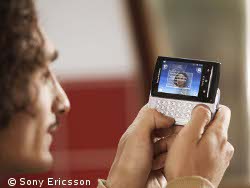 Das Sony Ericsson Xperia X10 mini pro ist das derzeit kleinste Smartphone mit QWERTZ-Tastatur