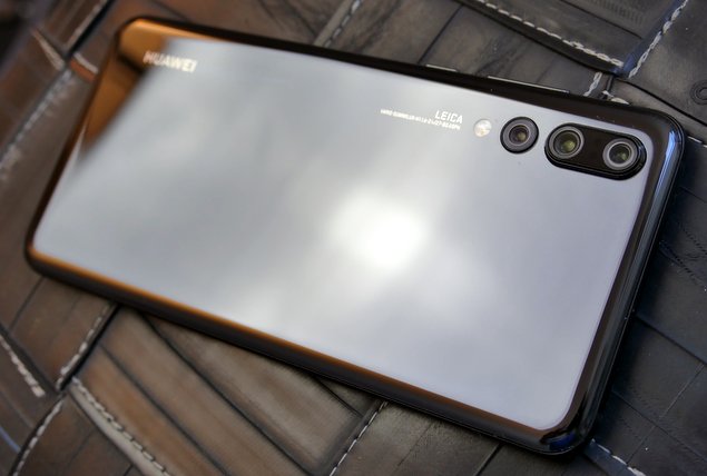 Huawei P20 Pro seitlich